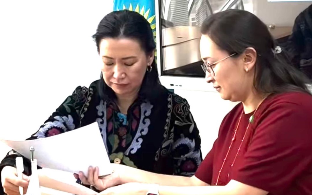 между “ALT педагогическим колледжем” и “Городским центром репродукции человека” состоялась церемония подписания меморандума